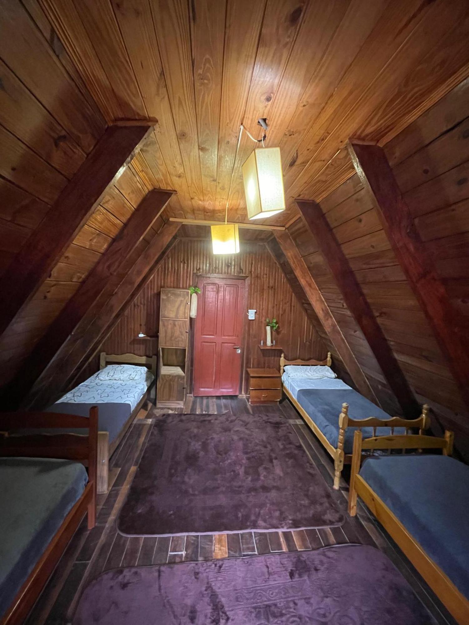 Bungalow Hostel Iguazu Puerto Iguazu Bagian luar foto
