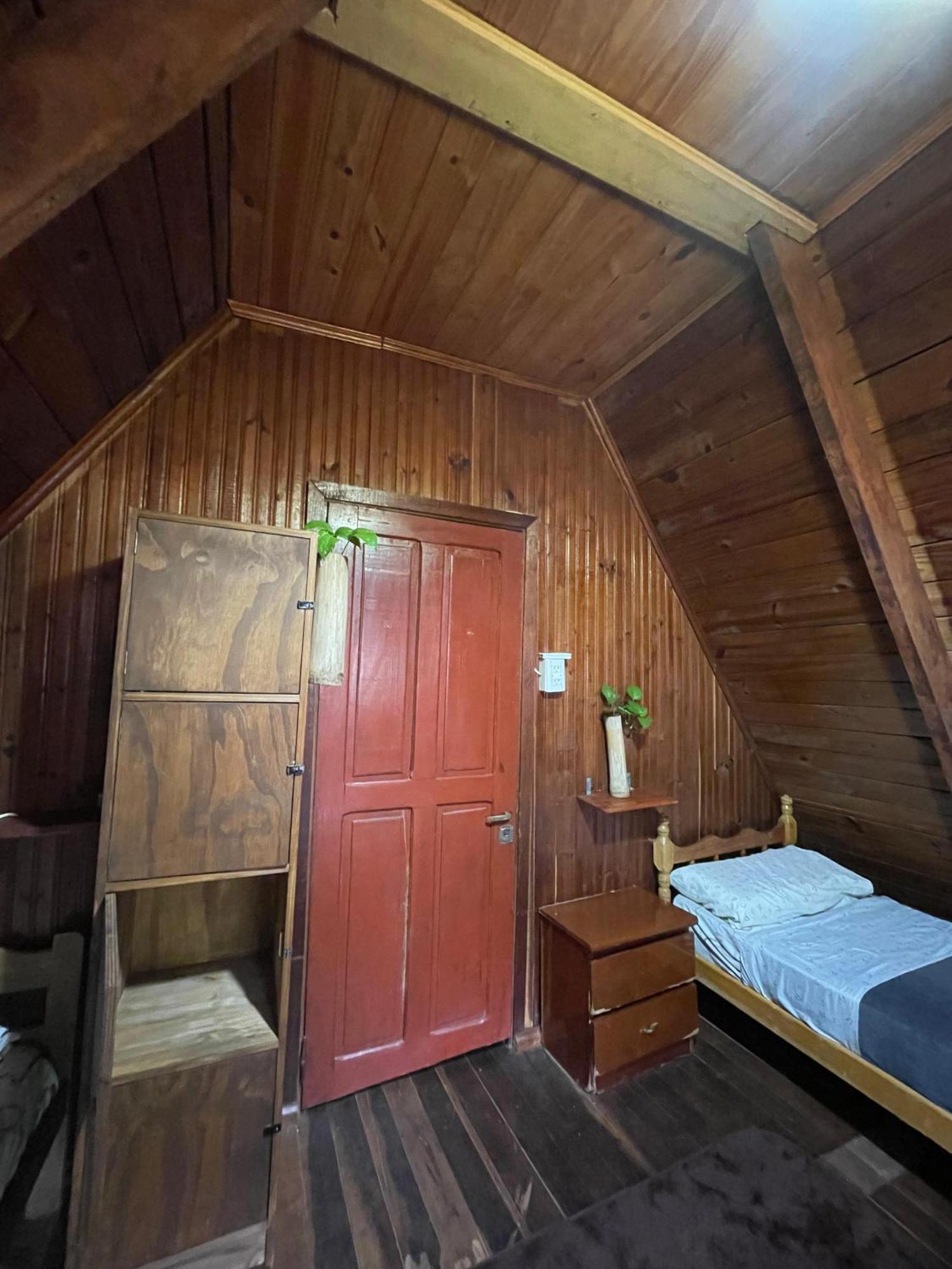 Bungalow Hostel Iguazu Puerto Iguazu Bagian luar foto