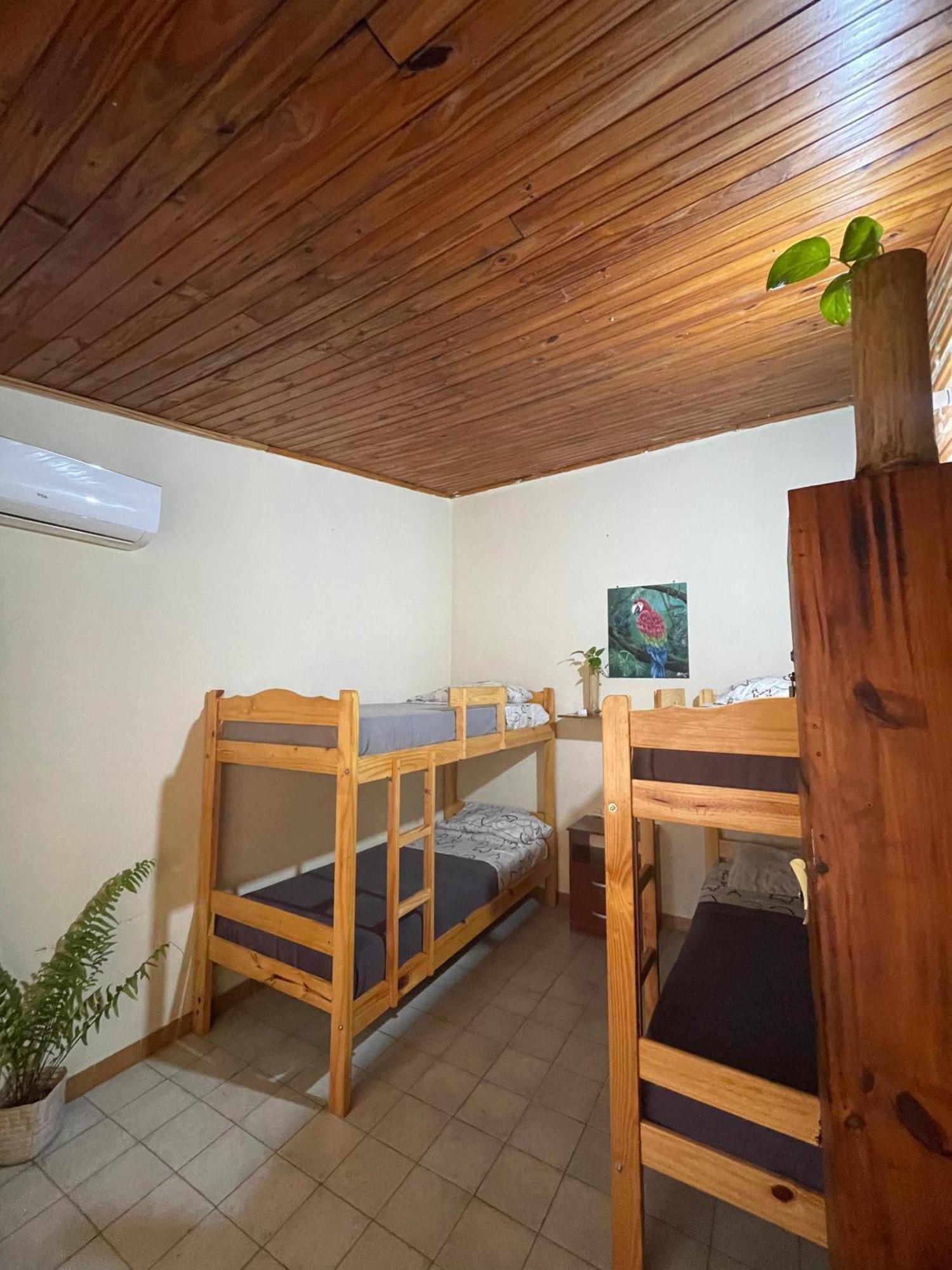 Bungalow Hostel Iguazu Puerto Iguazu Bagian luar foto