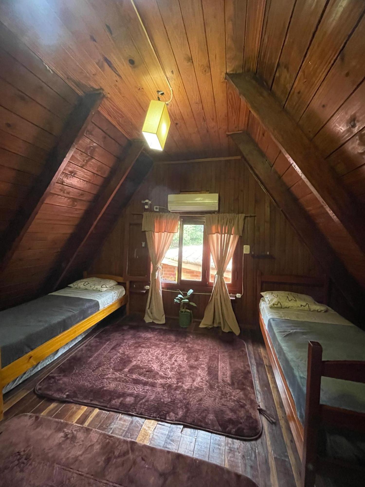 Bungalow Hostel Iguazu Puerto Iguazu Bagian luar foto